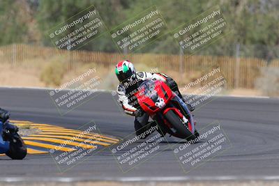 media/Oct-03-2022-Moto Forza (Mon) [[5f077a3730]]/Intermediate Group/Session 3 (Turn 3)/